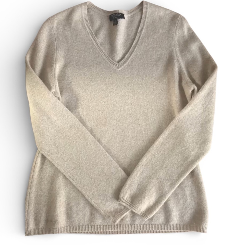 Charter Club 100% Cashmere Luxury V-Neck Sweater L Camel Tan Soft Knit Classic